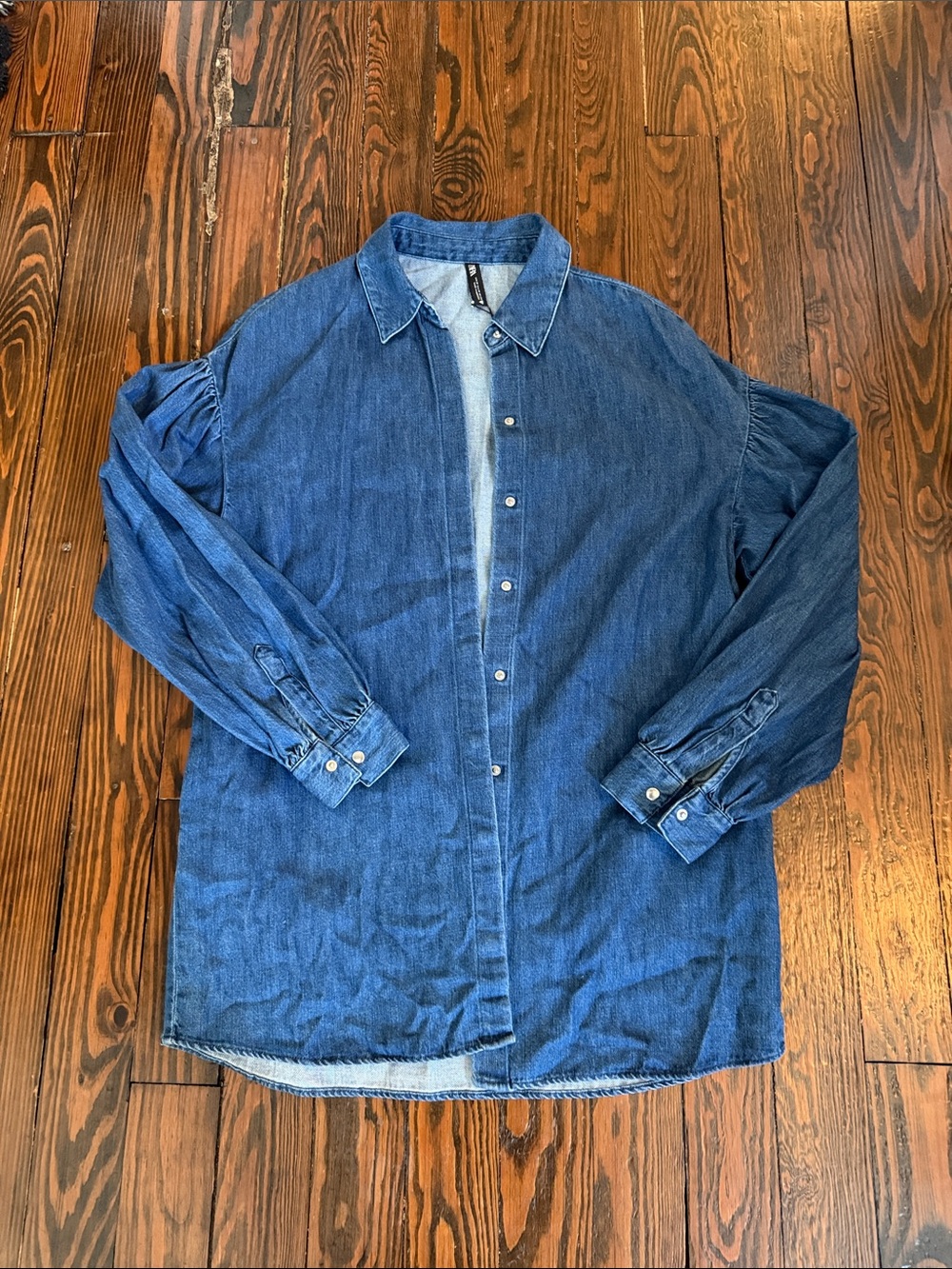 Zara Denim Button-Up Shirt in Dark Blue